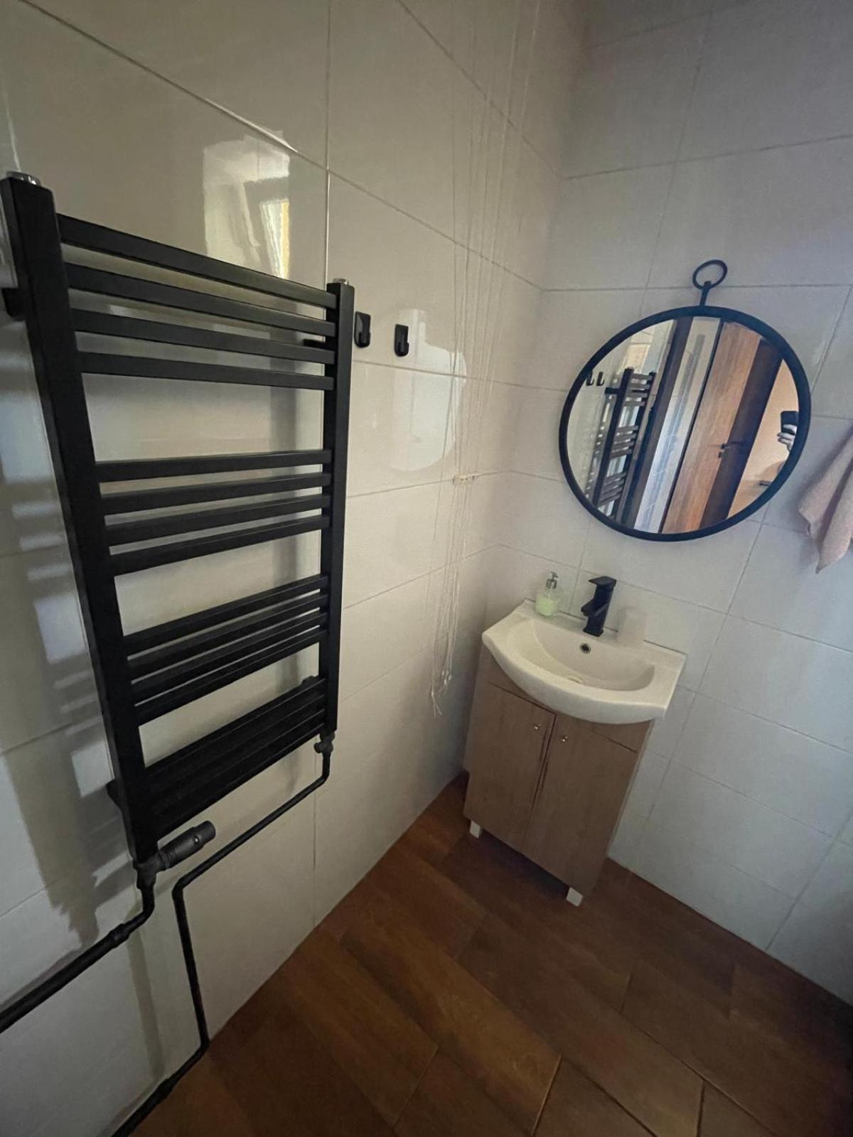 Mieszkanie Na Osiedlu Siedemsetlecia Uniejow Buitenkant foto